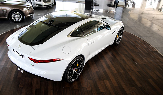 La Jaguar F-Type exposée chez Alpha International