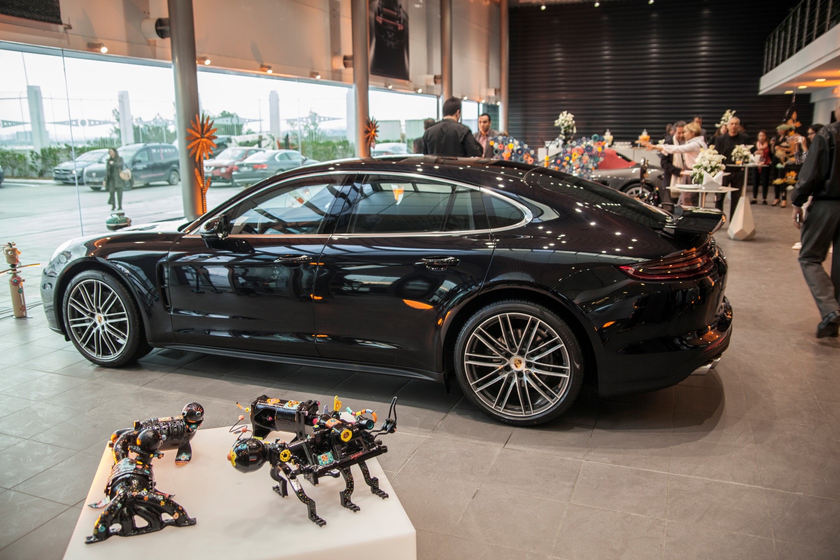 Porsche Tunisie accueille l'expo «Osons le Fer»