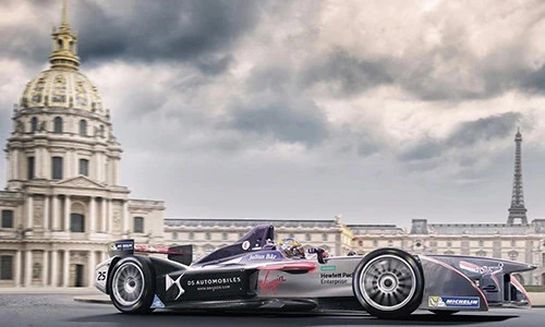 DS Virgin sur le podium à Paris