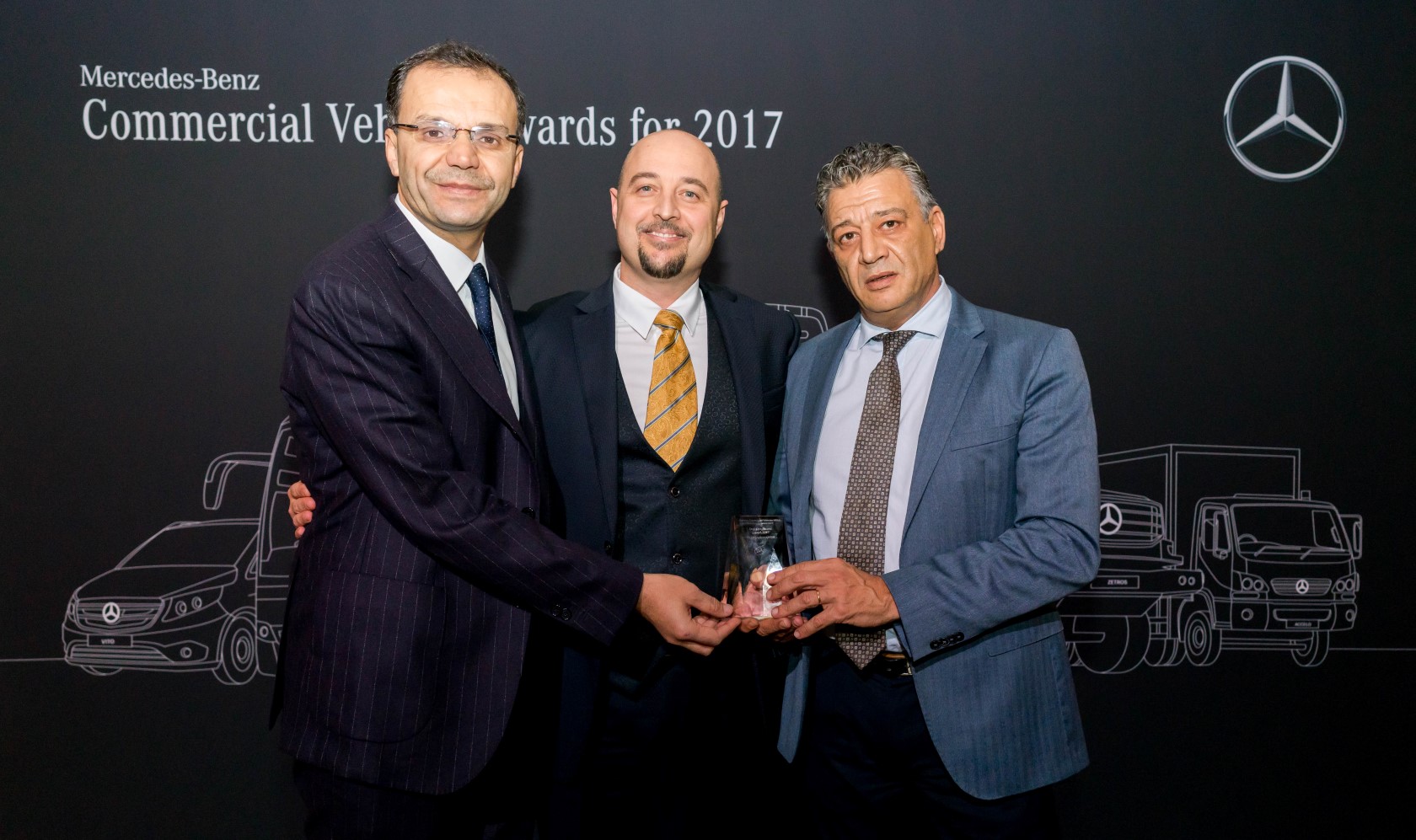 Le Moteur-ICAR remporte le prix du meilleur Distributeur Carrossier Bus Mercedes-Benz