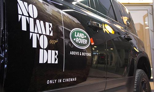 Avant-première du nouveau film de James Bond NO TIME TO DIE, avec Jaguar Land Rover Tunisie