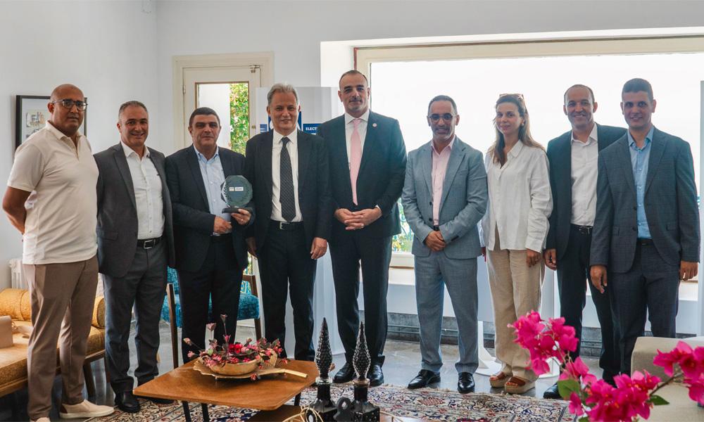 TotalEnergies Marketing Tunisie et AD Tunisie (EDT) célèbrent le renouvellement de leur partenariat stratégique dans la distribution des lubrifiants